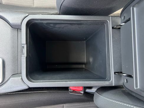 Used 2025 Nissan Sentra SV FWD image 29