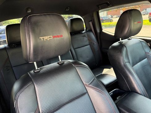 Used 2017 Toyota Tacoma TRD Pro image 14