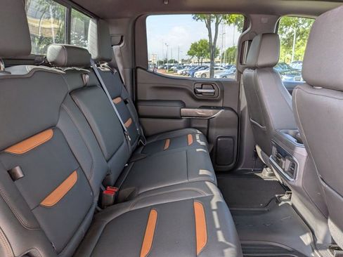 Used 2022 GMC Sierra 1500 AT4 w/ AT4 Premium Package image 14