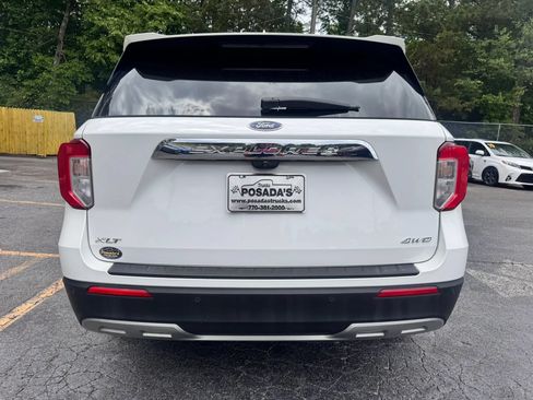 Used 2021 Ford Explorer XLT w/ Equipment Group 202A AWD/4WD image 6