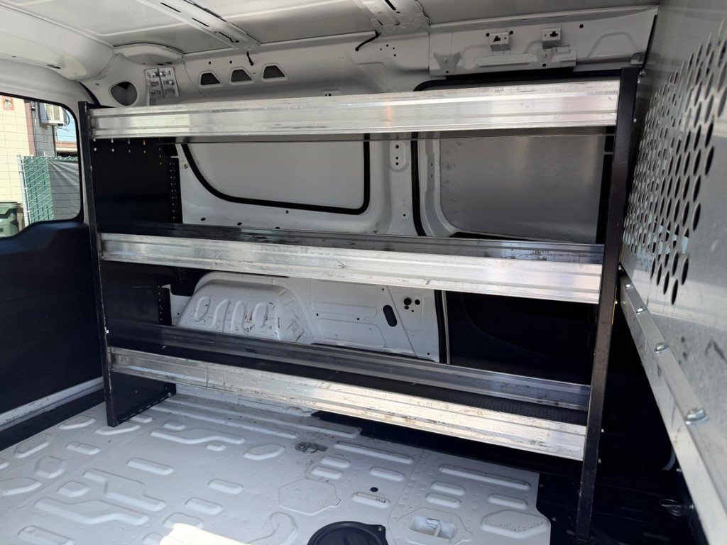 Used 2022 RAM ProMaster City Tradesman FWD image 20