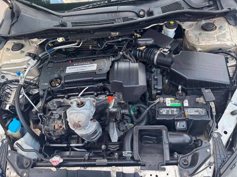 Used 2013 Honda Accord LX image 25
