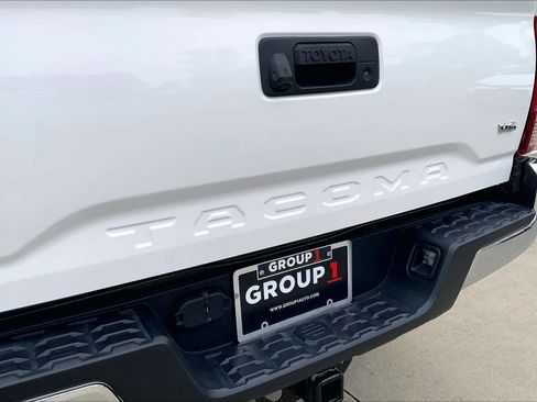 Used 2023 Toyota Tacoma SR5 RWD image 32
