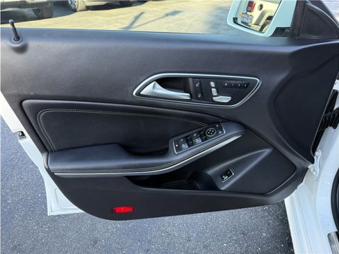 Used 2019 Mercedes-Benz CLA 250 image 16