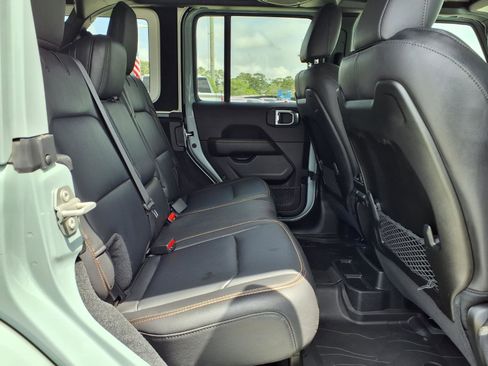 Used 2024 Jeep Wrangler Sahara w/ Technology Group image 8