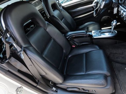 Used 2005 Chevrolet SSR w/ Preferred Equipment Group RWD image 38