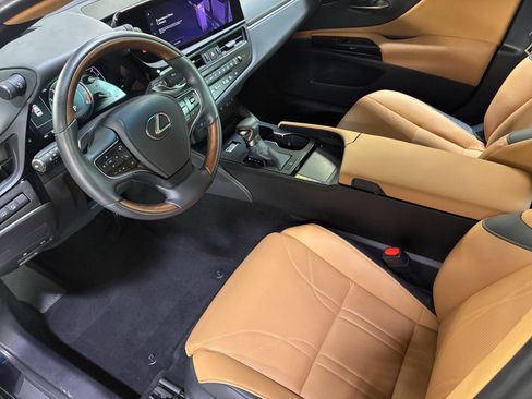 Used 2025 Lexus ES 350 Ultra Luxury w/ Accessory Package (Z1) FWD image 16
