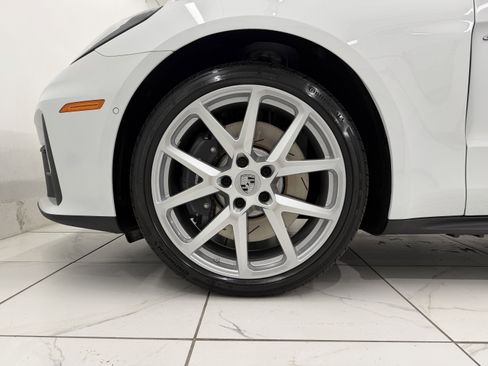 New 2026 Porsche Panamera 4 image 16