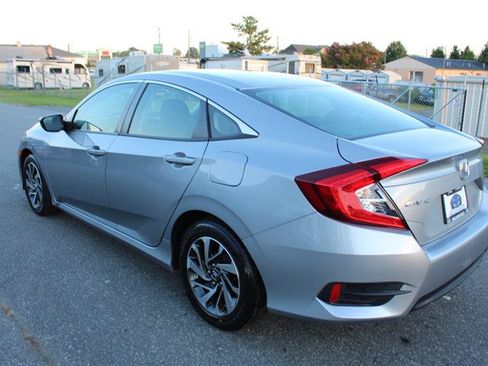 Used 2016 Honda Civic EX image 5