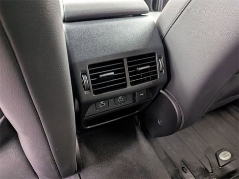 Used 2025 Land Rover Discovery Sport Dynamic SE image 13