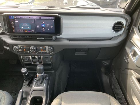 Used 2025 Jeep Wrangler Unlimited Sport AWD/4WD image 59