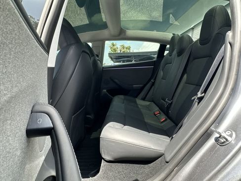 Used 2025 Tesla Model 3 Long Range RWD image 9