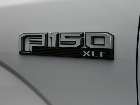Used 2019 Ford F150 XLT w/ Equipment Group 302A Luxury AWD/4WD image 46