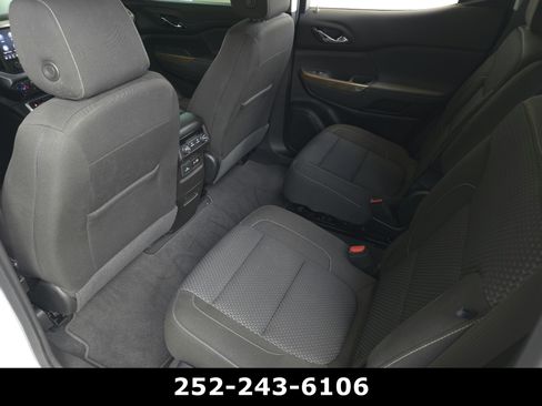 Used 2023 GMC Acadia SLE w/ Driver Convenience Package FWD image 19