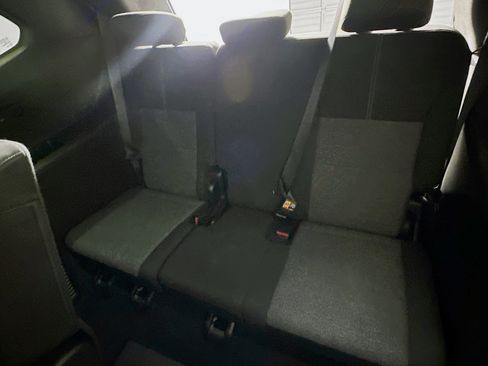 Used 2025 GMC Acadia Elevation image 28