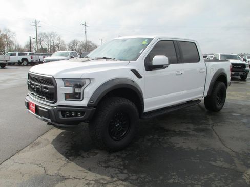 Used 2019 Ford F150 Raptor w/ Equipment Group 802A Luxury image 10