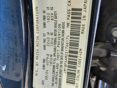 Used 2025 MAZDA MAZDA3 s FWD image 11