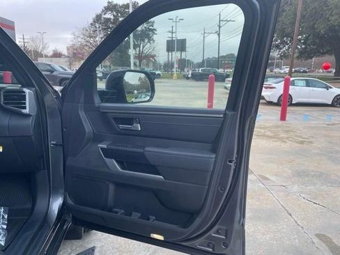 New 2025 Toyota Tundra Platinum image 24