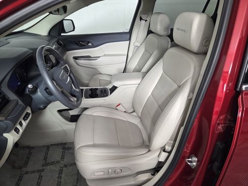 Used 2022 GMC Acadia Denali w/ Denali Ultimate Package image 11