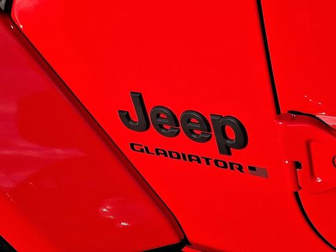 New 2026 Jeep Gladiator Sport image 18
