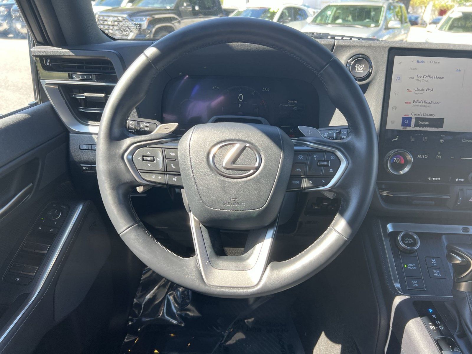 Used 2026 Lexus GX 550 w/ Accessory Package (2T) AWD/4WD image 16
