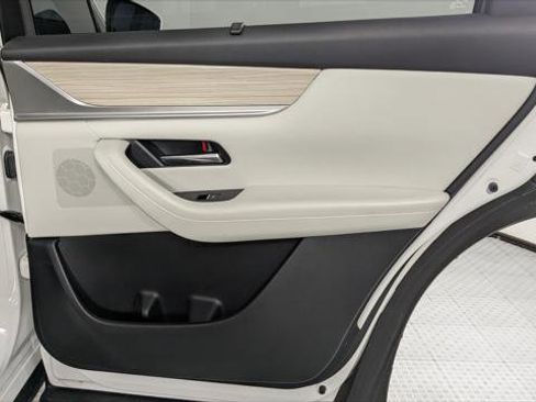 Used 2024 MAZDA CX-90 Plug-In Hybrid w/ Premium Plus image 22