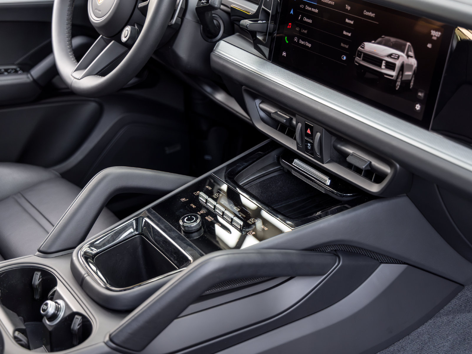 Certified 2026 Porsche Cayenne Coupe AWD/4WD image 61