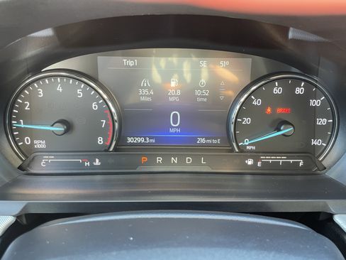 Used 2022 Ford Explorer XLT w/ Equipment Group 202A image 21