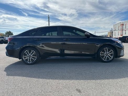 Used 2023 Kia Forte GT-Line w/ GT-Line Premium Package image 4