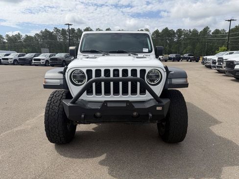 Used 2020 Jeep Gladiator Rubicon AWD/4WD image 2