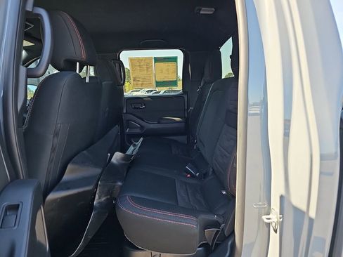Used 2024 Nissan Frontier Pro-X w/ Pro Convenience Package image 17