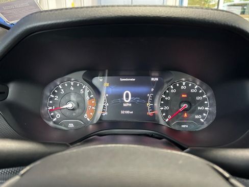 Used 2022 Jeep Compass Latitude AWD/4WD image 13