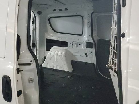 Used 2019 RAM ProMaster City Tradesman image 12