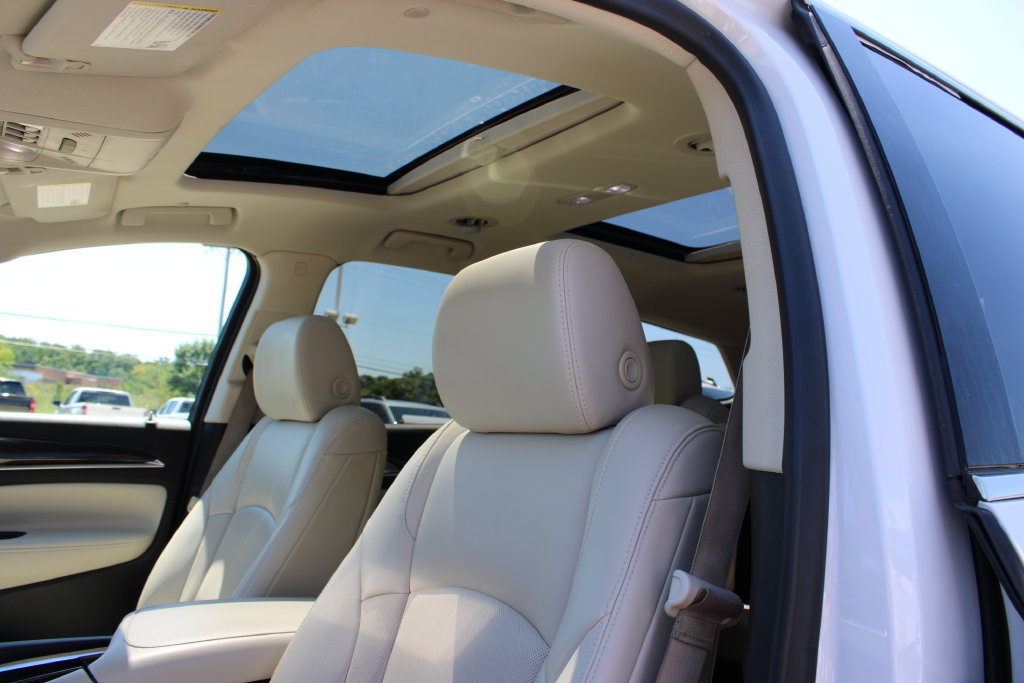 Certified 2023 Buick Enclave Essence w/ Experience Buick Package AWD/4WD image 24