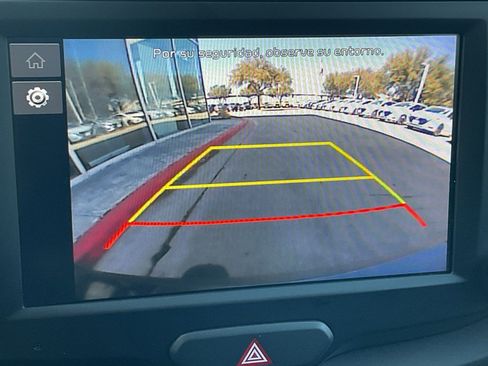 Used 2025 Kia Soul LX w/ LX Technology Package image 32