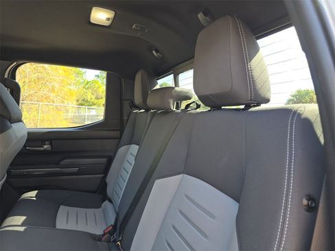 Certified 2025 Toyota Tacoma TRD Off-Road image 20