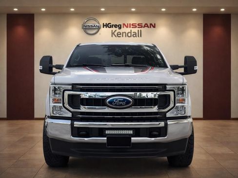 Used 2020 Ford F250 XLT AWD/4WD image 4