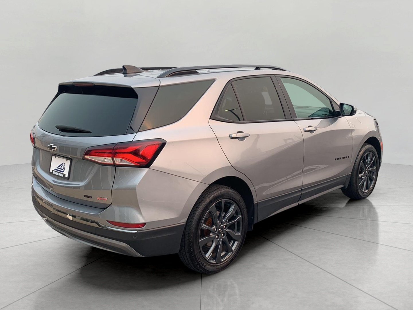 Used 2023 Chevrolet Equinox RS AWD/4WD image 7