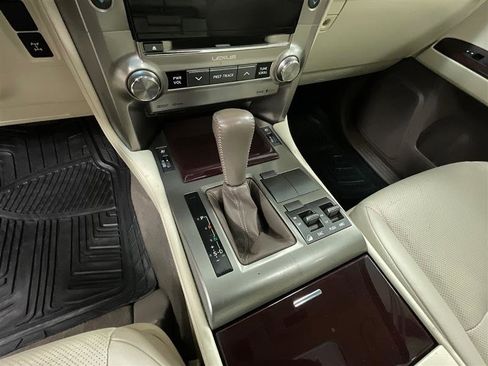 Used 2017 Lexus GX 460 Premium w/ Premium Package AWD/4WD image 16