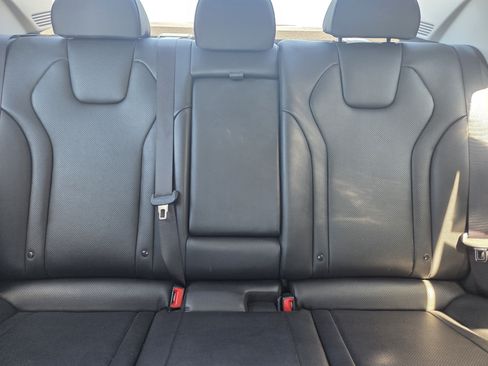 Used 2024 Hyundai Elantra Limited FWD image 13