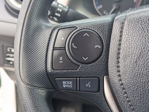 Used 2017 Toyota RAV4 LE FWD image 22