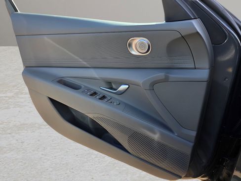 New 2025 Hyundai Elantra Blue image 17