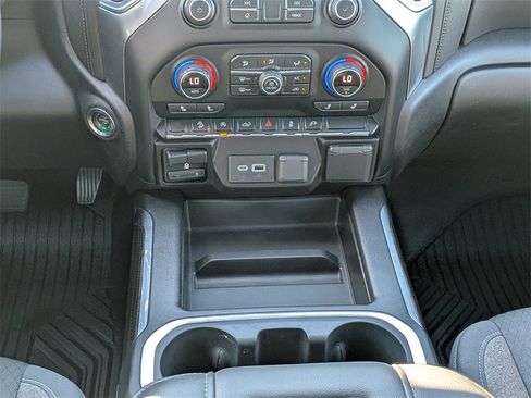 Used 2020 Chevrolet Silverado 1500 RST image 18