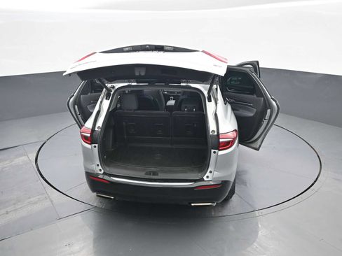 Used 2021 Buick Enclave Essence w/ Sport Touring Edition image 31