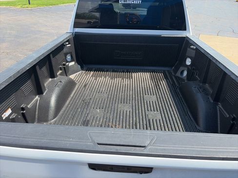 Used 2025 Chevrolet Silverado 2500 LT w/ Safety Package AWD/4WD image 10