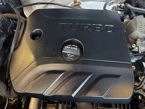 Used 2024 Chevrolet TrailBlazer LT w/ Convenience Package image 5