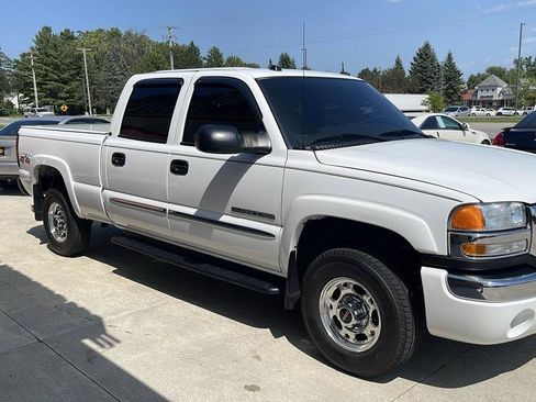 Used 2004 GMC Sierra 2500 SLT AWD/4WD image 8