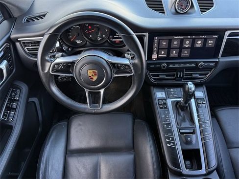 Used 2020 Porsche Macan image 10
