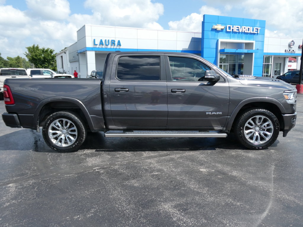 Used 2021 RAM 1500 Laramie w/ Sport Appearance Package AWD/4WD image 4