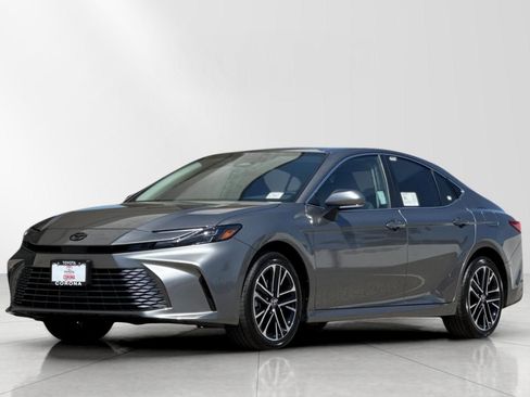 New 2026 Toyota Camry XLE AWD/4WD image 7